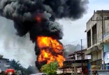 Kebakaran Hanguskan Rumah Warga di Meliau, Dua Unit Mobil dan Satu Kios Ikut Terbakar