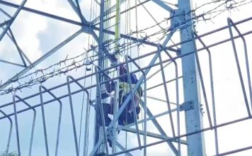Diduga Alami Depresi, Seorang Pria Nekat Panjat Tower Jaringan Seluler