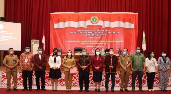 Ketua DPRD Landak, Heri Saman : Perawat Miliki Peran Penting Bantu Pemerintah Dalam Dunia Kesehatan