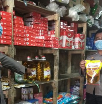 Cek Ketersediaan Sembako Jelang Hari Raya, Polisi Sidak Pasar