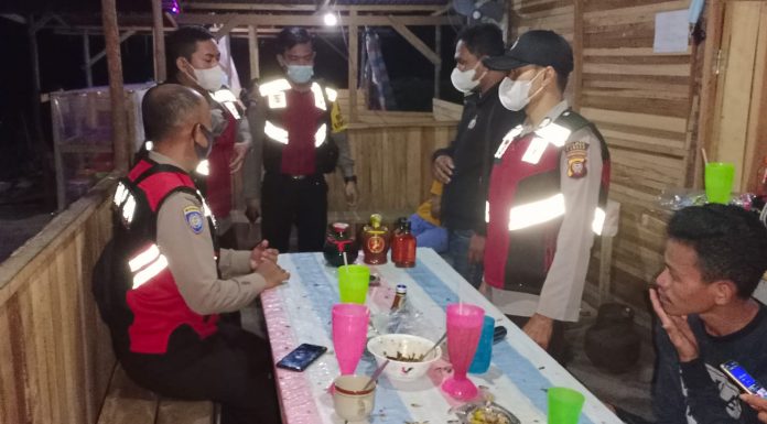 Gelar Operasi Pekat Kapuas 2022, Petugas Temukan Cafe Jual Miras