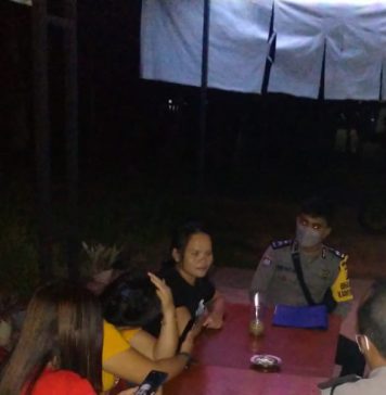 Operasi Pekat Kapuas 2022, Petugas Jaring Pengunjung Cafe Tidak Bawa Identitas Diri