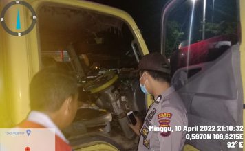 Antisipasi Tindak Kejahatan, Polisi Periksa Setiap Kendaraan Lewat Mako Polsek Menyuke