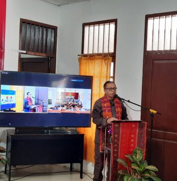 Kejari Tobasa Resmikan Kampung RJ “Sopo Adhyaksa Batak Naraja