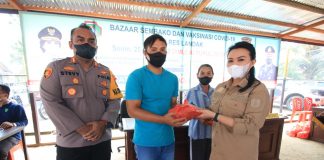 Bupati dan Kapolres Landak Laksanakan Bazaar Murah Idul Fitri