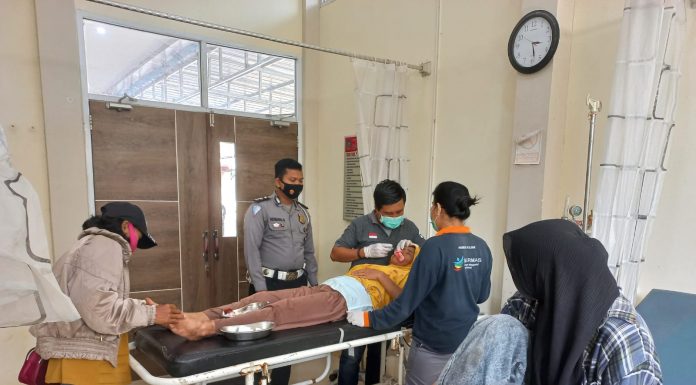 Hindari Anjing, Pengendara Sepeda Motor Terlibat Kecelakaan Tunggal