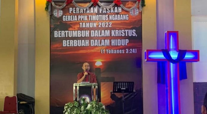 Pj Bupati Landak Hadiri PSDC di Gereja PPIK Timotius Ngabang