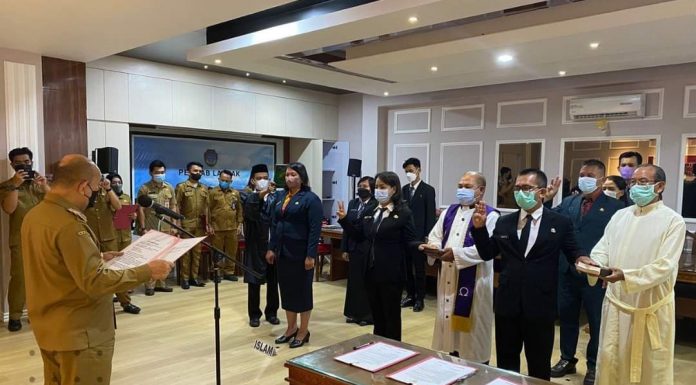 Pj Bupati Landak Lantik Sembilan Aparatur Sipil Negara Penyesuaian Jabatan Fungsional