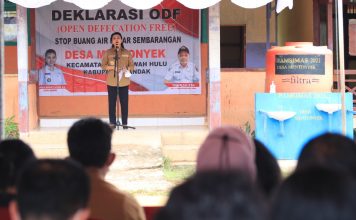 Desa Mentonyek Deklarasi Stop BAB Sembarangan, Bupati Karolin : Ini Sangat Penting Untuk Masyarakat