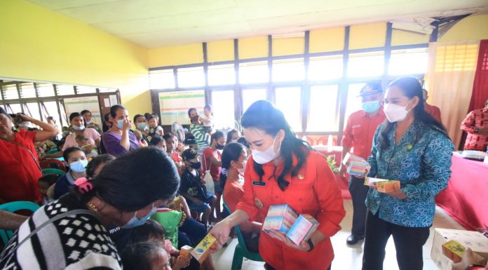 Sosialisasi Stunting Desa Lamoanak, Bupati Karolin Ajak Warga Utamakan Gizi Anak