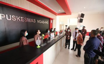 Bupati Landak Resmikan 2 Puskesmas Prototype, Perluasan Pembayaran Pajak Online dan Mbiz Market