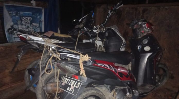 Berusaha Kabur Usai Senggol Sepeda Motor, Sopir Mobil Dump Truck Diamankan Warga