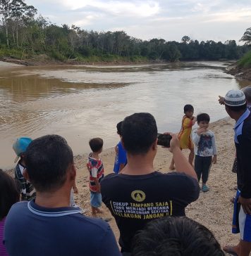Kemunculan Buaya di Sungai Landak, Warga Gelar Ritual Buang-Buang