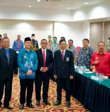 Pj Bupati Landak Hadiri RUPS-LB dan RUPS Tahun Buku 2021 PT Jamkrida Kalbar
