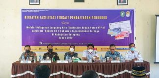 Asisten Setda Bidang Pemerintah dan Kesra Ketapang Buka Sosialisasi Fasilitas Pendaftaran Kependudukan