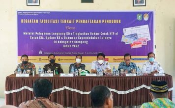 Asisten Setda Bidang Pemerintah dan Kesra Ketapang Buka Sosialisasi Fasilitas Pendaftaran Kependudukan