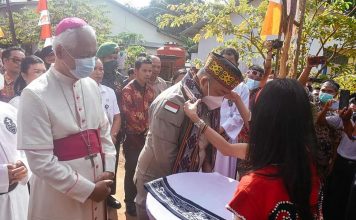 Sekda Ketapang Hadiri Peresmian Paroki Santo Petrus dan Paulus Sungai Daka