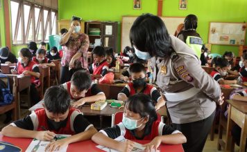 Semarak HUT Bhayangkara ke 76, Polres Bengkayang Gelar Lomba Mewarnai Bagi Anak Sekolah Dasar