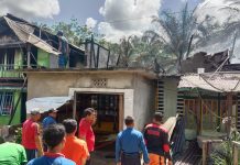 Kebakaran Hanguskan Tiga Unit Rumah Warga di Sungai Batu