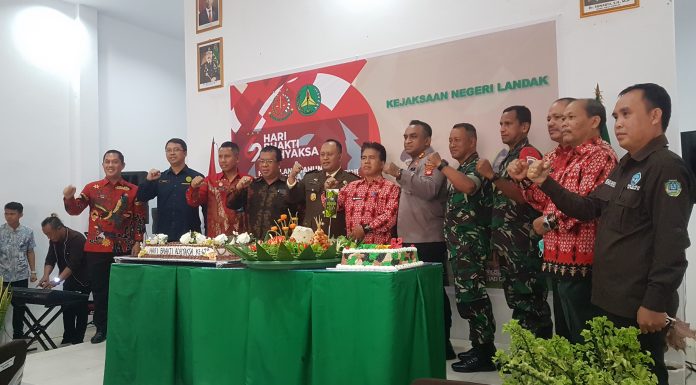 Peringatan Hari Bhakti Adhyaksa ke-62, Kajari Landak Paparkan Sejumlah Capaian Kerja