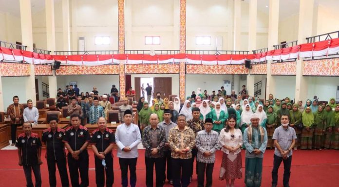 Hadiri Halal Bi Halal, Ketua DPRD Landak Heri Saman Ajak Jaga Kesatuan dan Kebinekaan