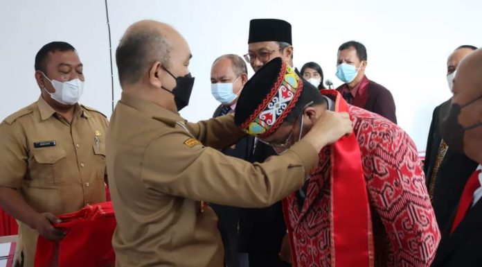 Heri Saman Jabat Ketua Forum Kewaspadaan Dini Landak Periode 2022-2025
