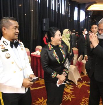 Karolin Hadiri Malam Keakraban Hari Bhayangkara ke 76 Polda Kalbar