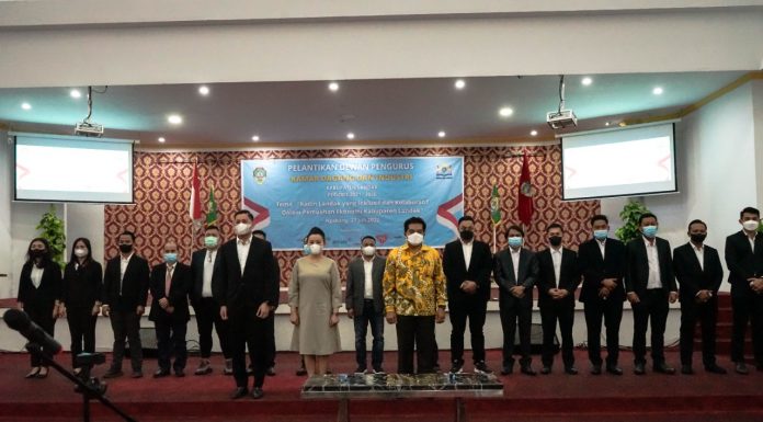 Pj Bupati Landak Samuel Harapkan Kadin Dapat Menjadi Rumah Bagi Para UMKM