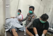 Tersenggol Bak Dump Truck Saat Akan Menyalip, Pengendara Sepeda Motor Tewas