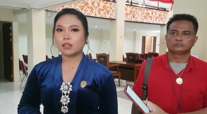 Jadi Dewan Termuda di Landak Desi Nellyda Ajak Kaum Melenial Terjun di Dunia Politik