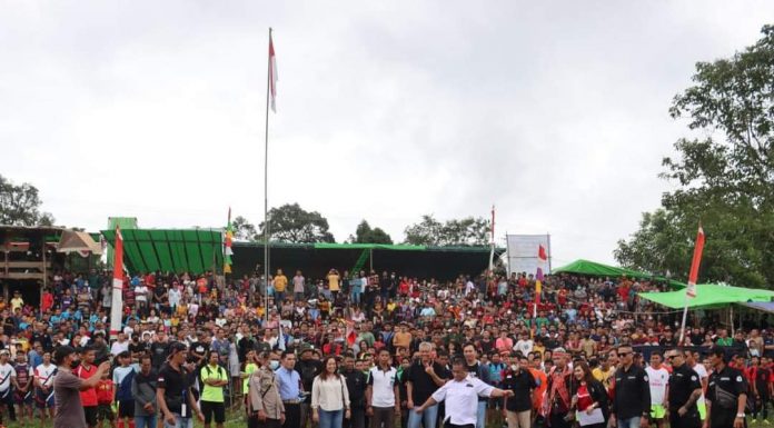 Heri Saman Buka Turnamen Sepak Bola Anik Cup 2022