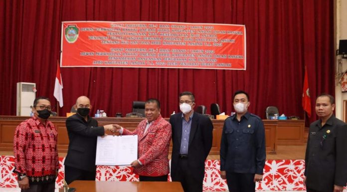 DPRD dan Pemkab Landak Sepakati Nota Keuangan Perubahan KUA dan PPAS APBD 2022