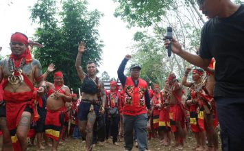 Heri Saman Hadiri Perayaan Ulang Tahun Pimpinan Besar Pasukan Merah Tariu Borneo Bangkule Rajakng