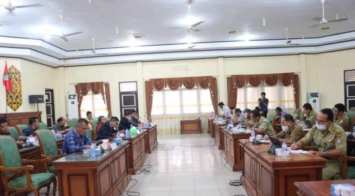 DPRD Landak Gelar Rapat Bersama OPD dan Pihak Perusahaan Bahas Bagi Hasil Kebun Hingga Tenaga Kerja Asing