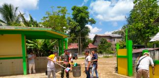 HUT Ke-10 IWO Landak Gelar Bakti Sosial Bersihkan Rumah Ibadah