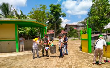 HUT Ke-10 IWO Landak Gelar Bakti Sosial Bersihkan Rumah Ibadah