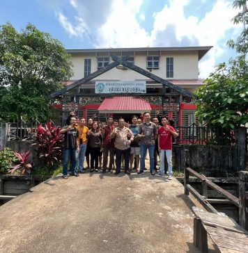 Ketua DPRD Heri Saman Serap Aspirasi Mahasiswa Saat Kunjungi Asrama Mahasiswa Landak di Kota Pontianak