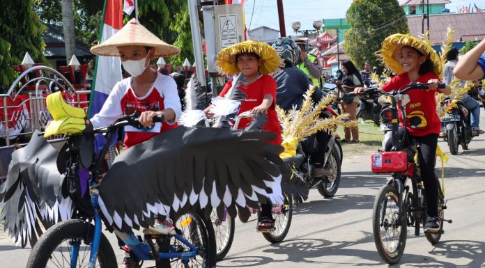 Amankan Lomba Sepeda Hias dan Landak Fashion Carnaval Personel Polres Landak Dikerahkan