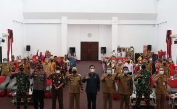 Pj Bupati Samuel Buka Acara Pengukuhan Forum Pembauran Kebangsaan Kabupaten Landak