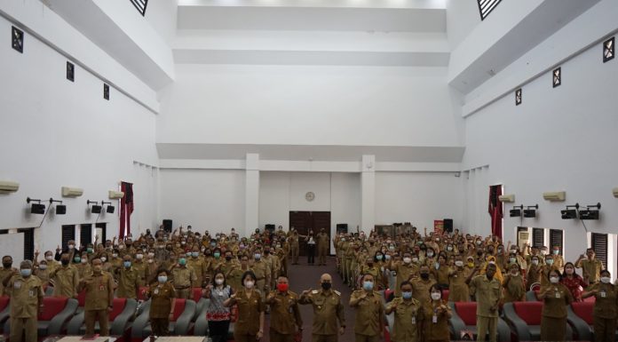 Jelang Purna Tugas, 206 Pegawai Negeri Sipil Pemkab Landak Diberi Pembekalan