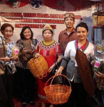 Landak Ikut Pamerkan Produk UMKM Pada Acara Pameran Pelaku Usaha di Pontianak