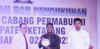 Pengurus PC Permabudhi Ketapang Dilantik, Wabup Farhan Harapkan Dukung Pemerintah Melalui Ide dan Gagasan