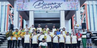 Wabup Ketapang Farhan Bagikan Bonus Pada Atlet Berprestasi di Puncak Haornas