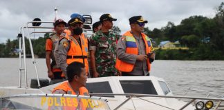 Waspada Banjir, Polisi Patroli Sungai Melawi dan Pinoh