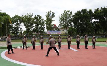Jelang Pilkades, Polres Landak Gelar Latihan Pengendalian Masa