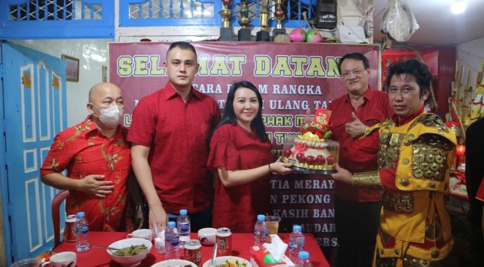 Karolin Dukung Pelestarian Tatung Di Kabupaten Landak