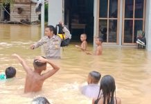 Banjir Rendam Sejumlah Rumah Warga dan Fasilitas Umum di Landak