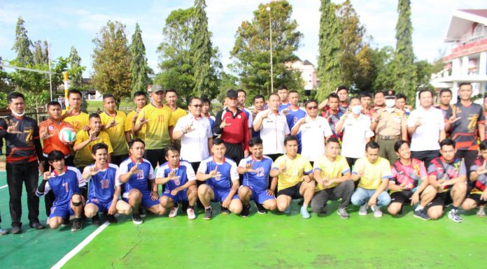 Pemkab Landak Gelar Turnamen Bola Voli Sambut HUT ke 23 Tahun