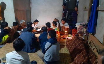 Pulang Dari Hutan, Istri Dapati Suami Tergeletak Dikamar Mandi Usai Tenggak Racun Rumput