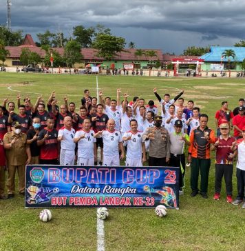 Turnamen Sepak Bola Bupati Cup, Meriahkan Hari Ulang Tahun Pemkab Landak ke 23